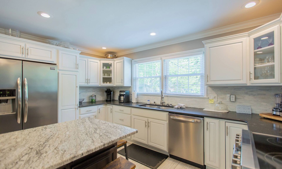 High Point House | Spacious 6BR w/Firepit, Porch, Prime Location