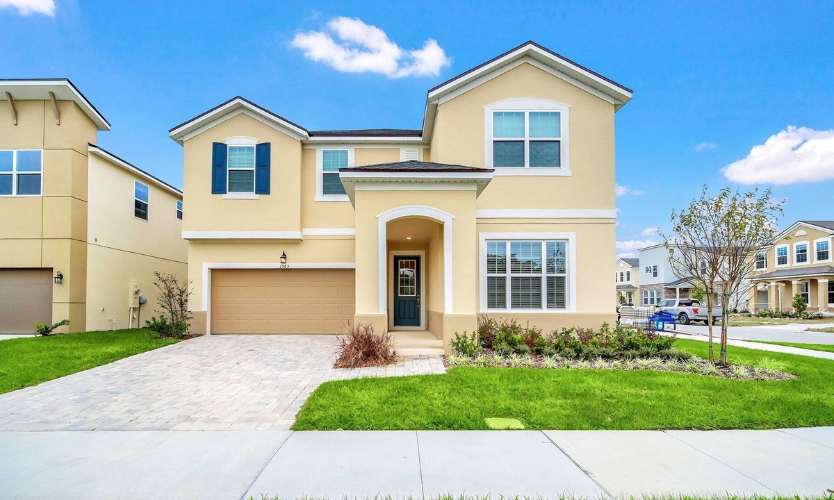 Historic Downtown Kissimmee Villa | Spacious 9BD Villa With Game Room and Pool at Solara Resort