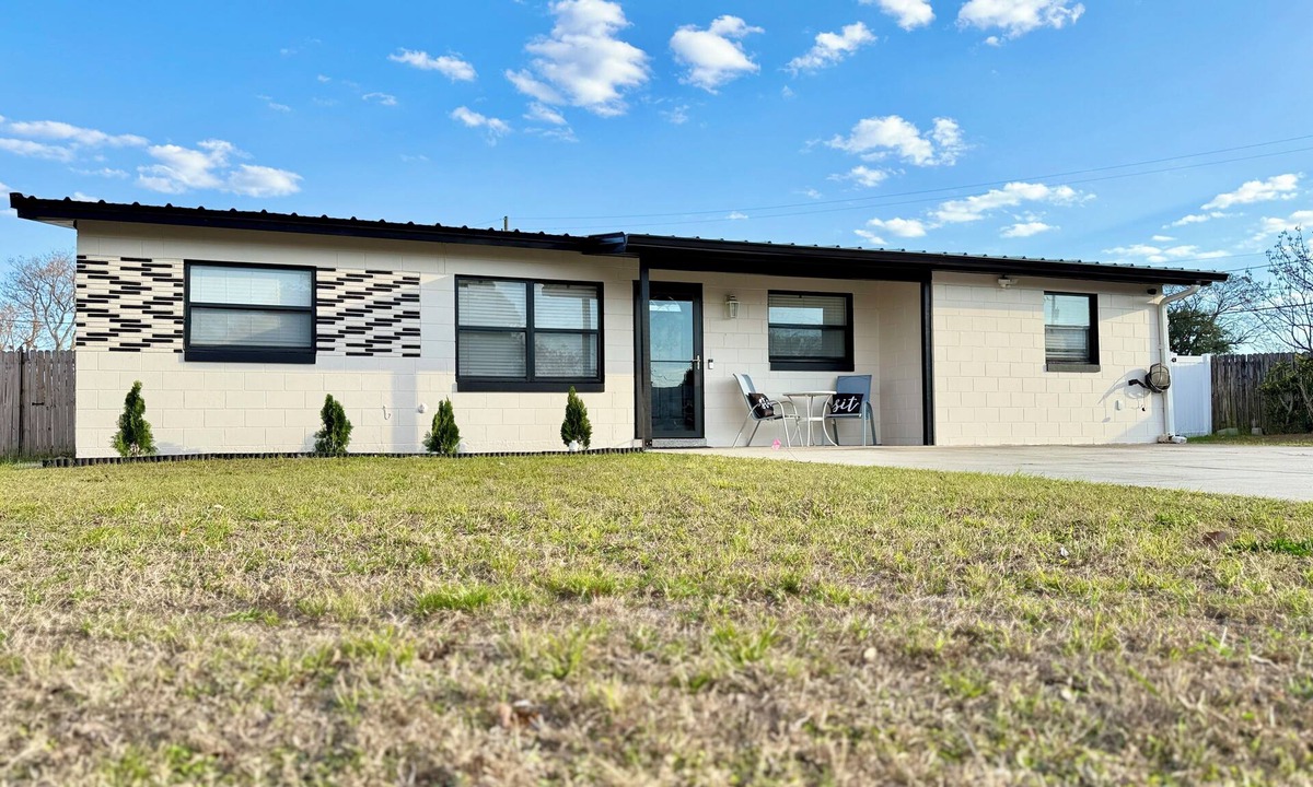 Oak Ridge House | Spacious and cozy retreat in Orlando. minutes from Disney World, Universal