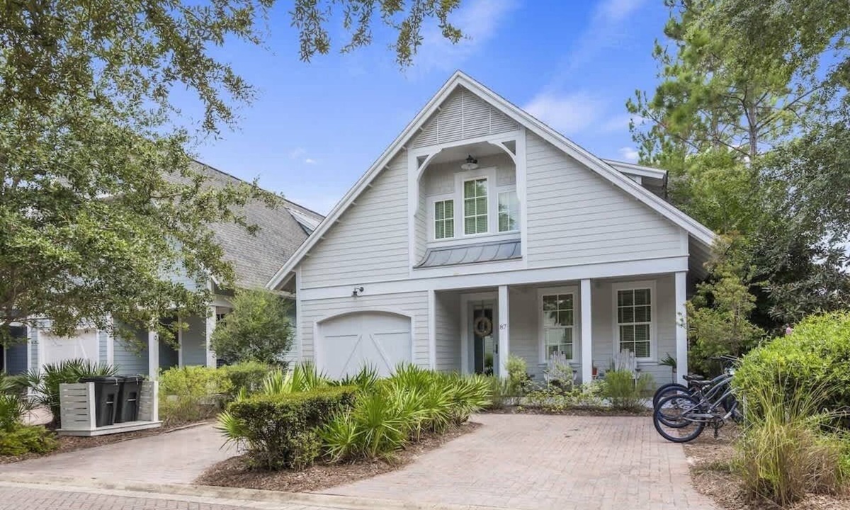 WaterSound West Beach House | Spacious Cottage-3 Bikes-Huge open living area