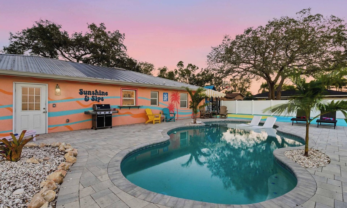 Seminole House | Spacious retreat w/pool & putting green