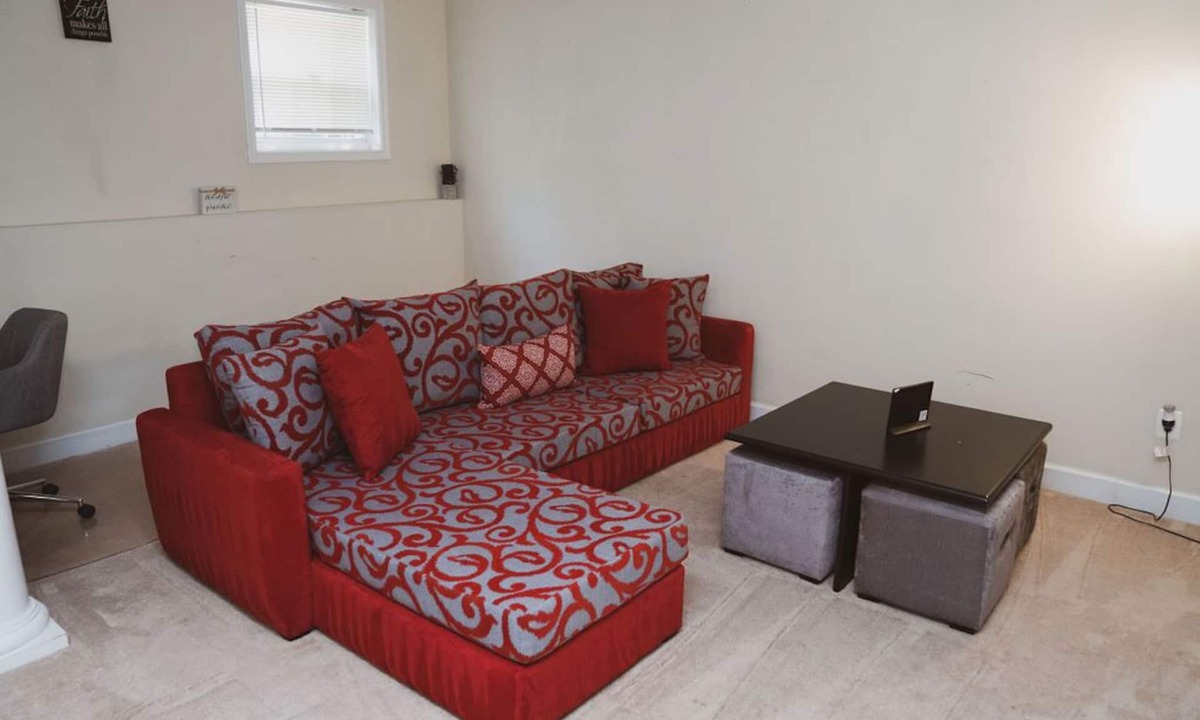 Gaithersburg Apartment | Spacious Snazzy Private Apartment