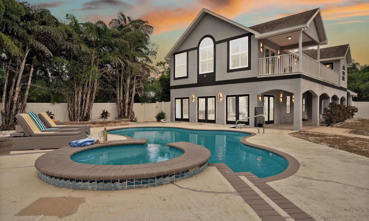 Clair-Mel City House | Spacious villa w/heated pool & game room