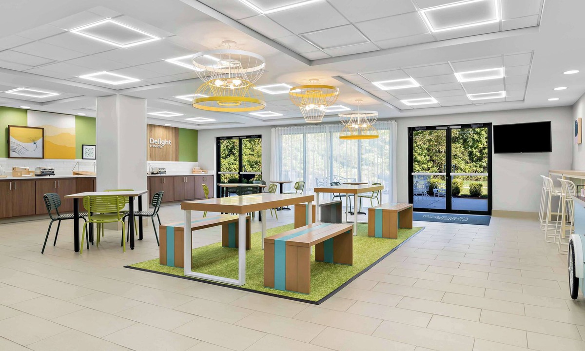 Tupelo Hotel | Spark by Hilton Tupelo
