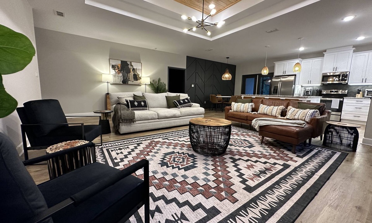 Tallahassee House | Sparkling brand new home 4.9 miles from Doak Campbell Stadium
