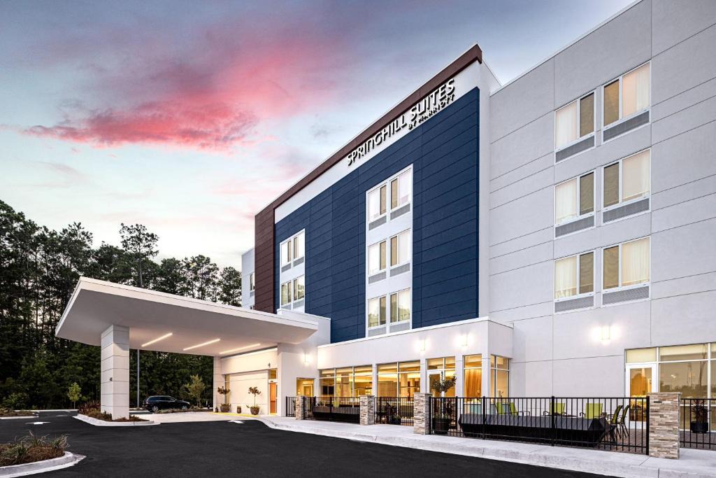 Richmond Hill Hotel | SpringHill Suites by Marriott Savannah Richmond Hill