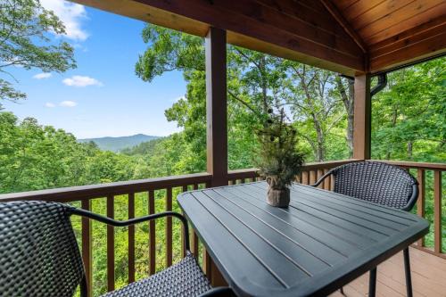 Ridgeline Vistas House | Stargazer