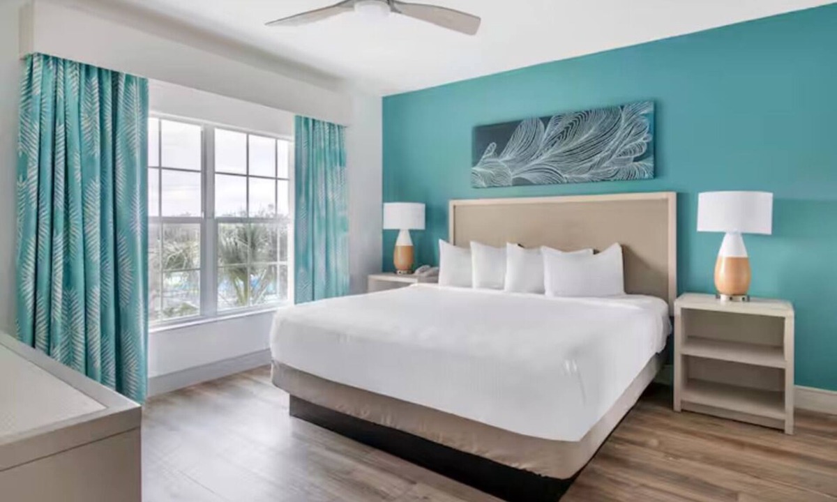 West Kissimmee Hotel | Stay Somewhere That Feels Instantly Welcoming! Outdoor Pool, Unit with Kitchen!