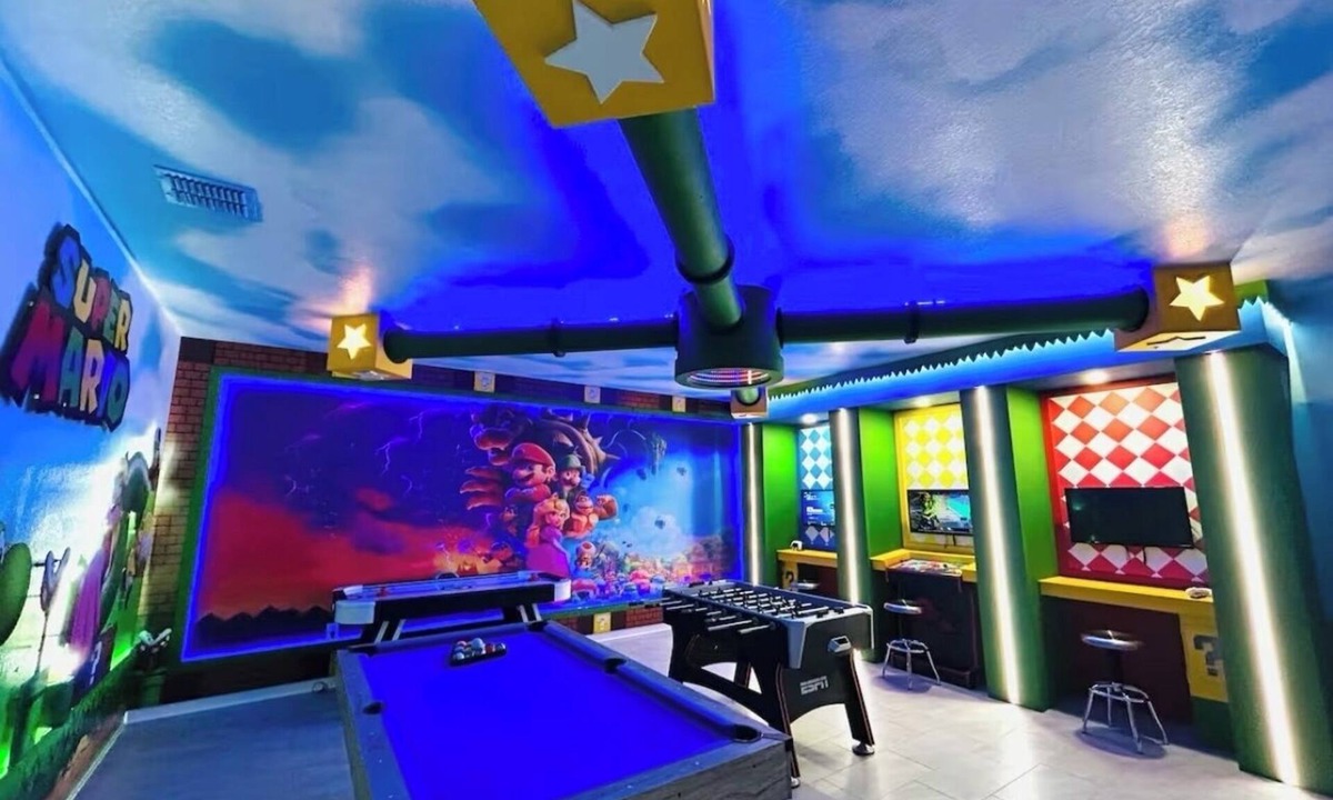 Kissimmee House | Storey Lake Amazing Water view, Game Room, Movie Room and Theme Rooms
