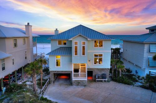 Gulf Trace House | Storks Nest - 30A Beachfront Home with Private Pool & Direct Beach Access