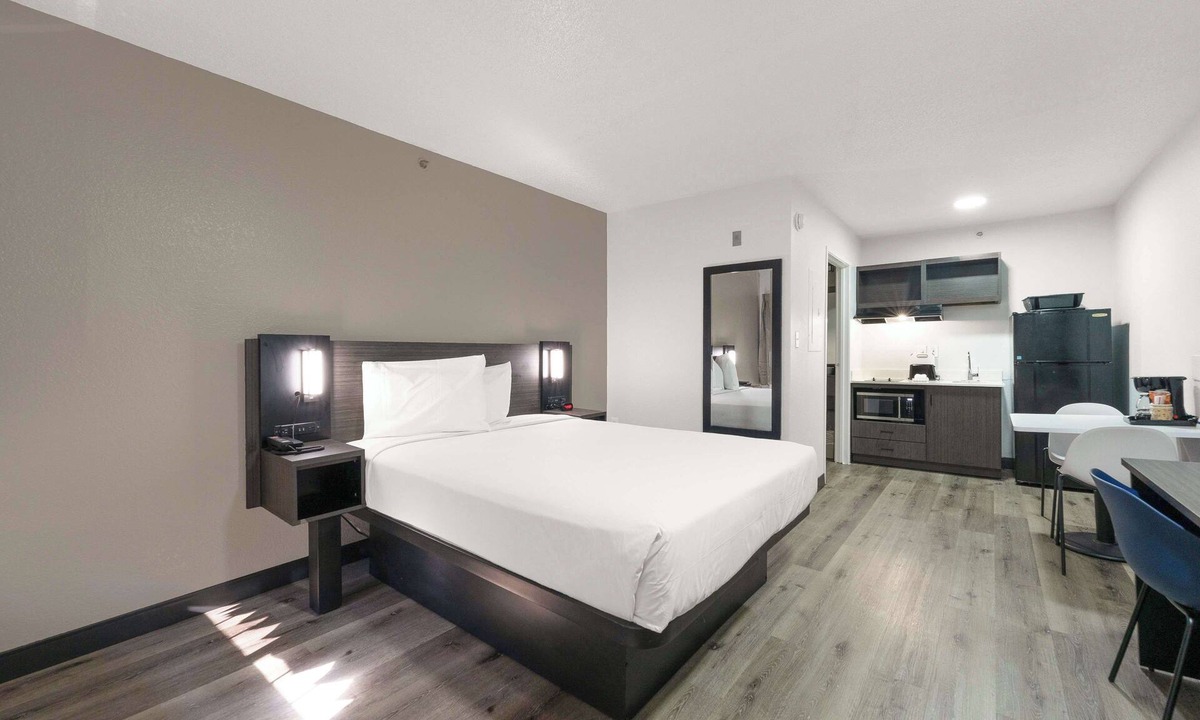 Tucker Hotel | Studio 6 Extended Stay Tucker GA Atlanta Northlake