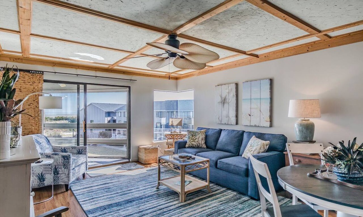 Oceanmarsh Subdivision Condo | Stunning Views - Pool and Ocean Views - Harbor Island Beach House