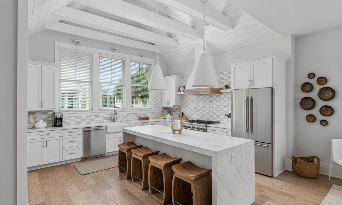 Palmetto Bluff House | Stylish Cottage in Moreland walk to everything