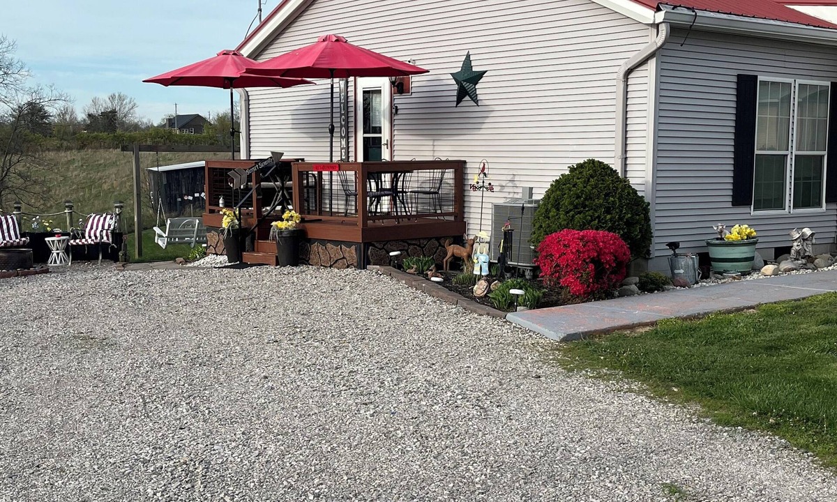 Dry Ridge House | Sunset Serenity Relaxation Convenient attached apartment.
