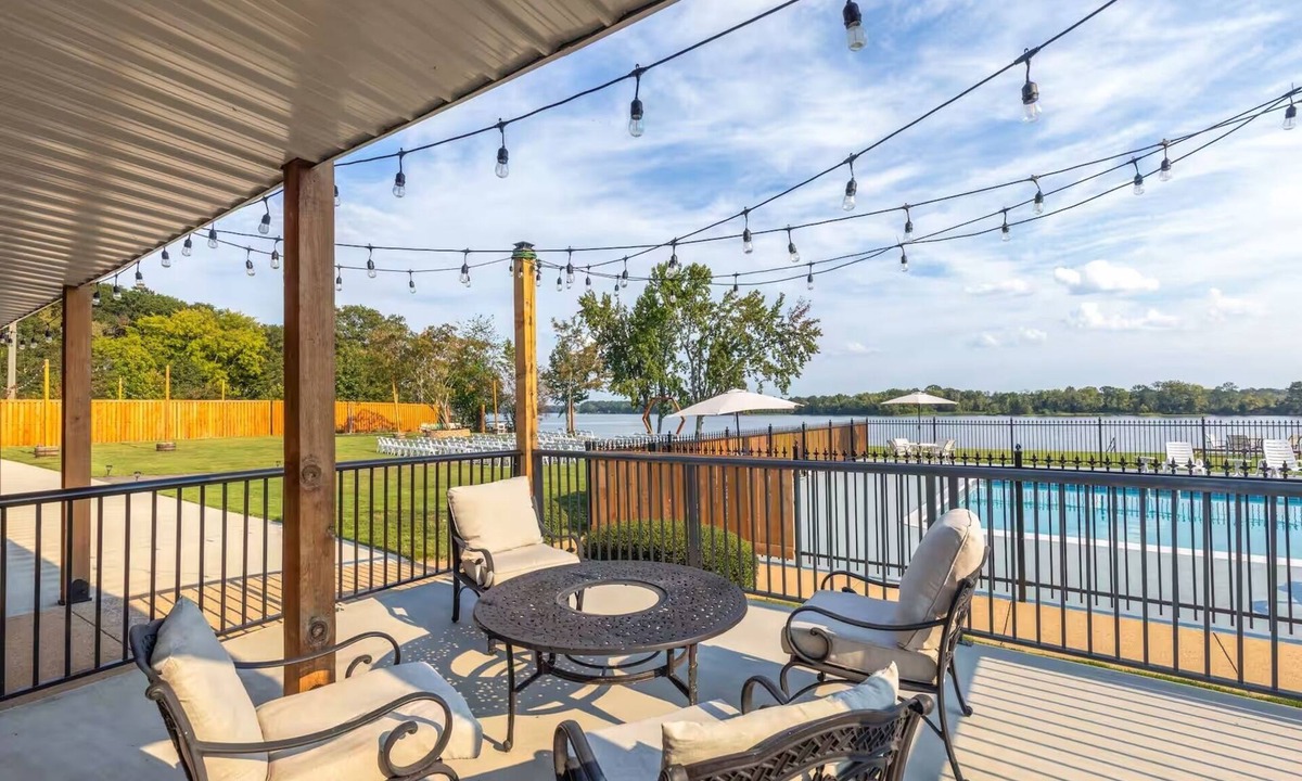 Riverside Hotel | Super 8 by Wyndham Riverside AL