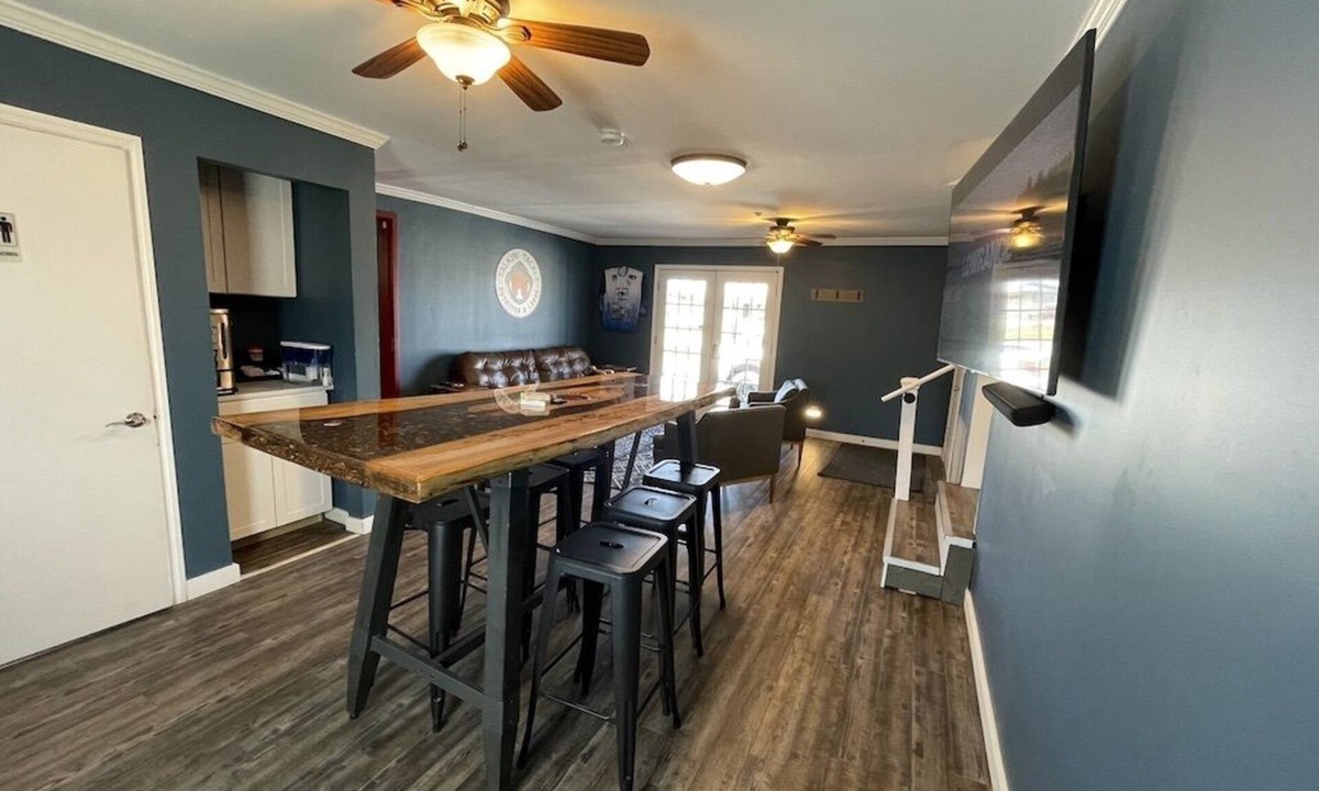 Middle Valley Cabin | Talkin Tackle Outfitter and Lodge