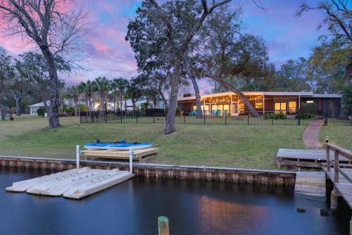 Wright House | The Ancker Boat House - Waterfront on the Bayou