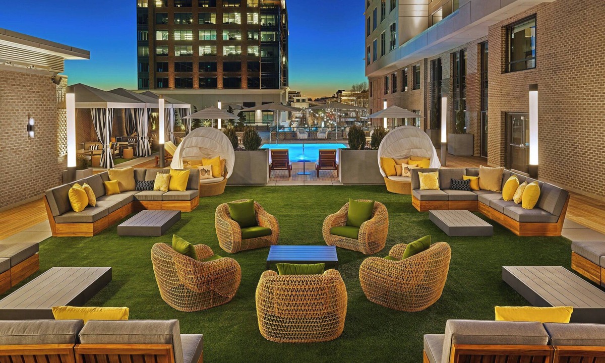 Alpharetta Hotel | The Hotel at Avalon, Autograph Collection