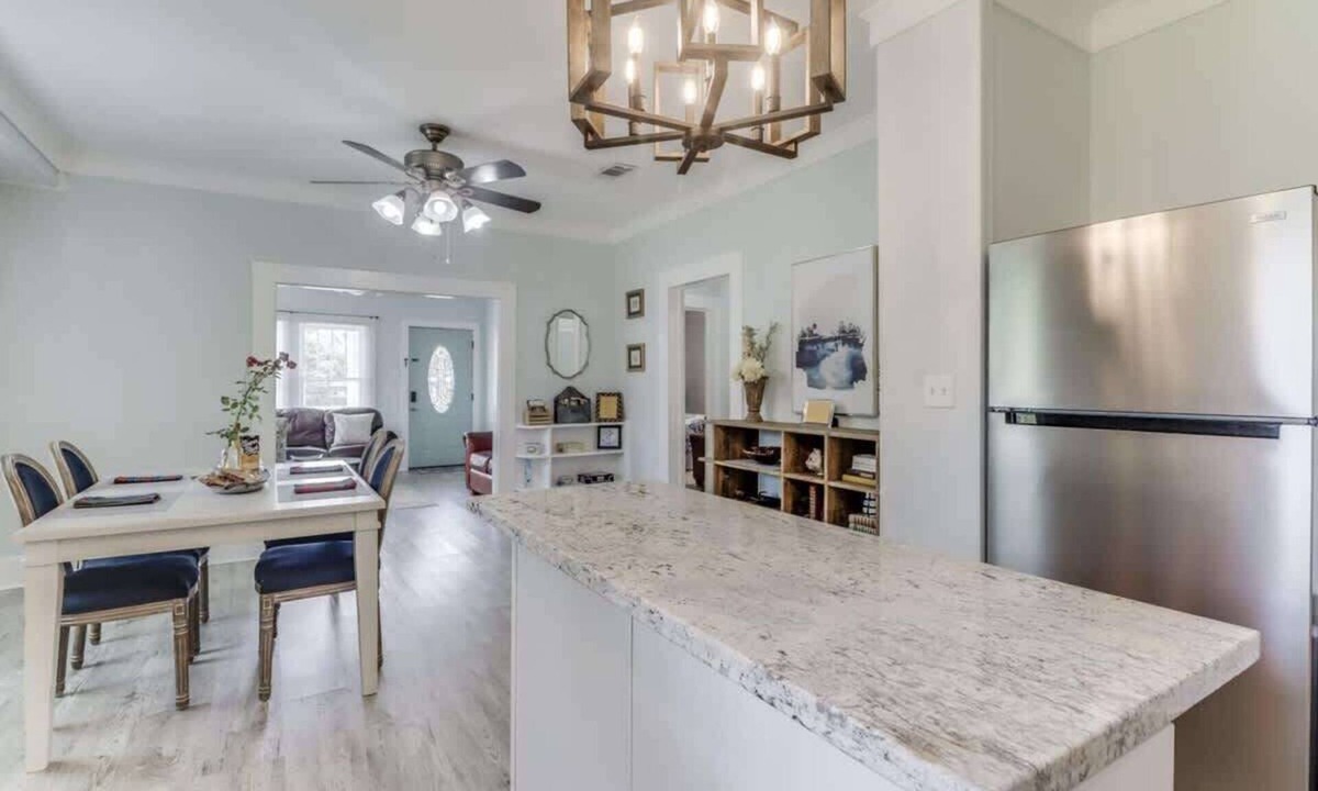 Gulfport House | The Lucky Sands Escape