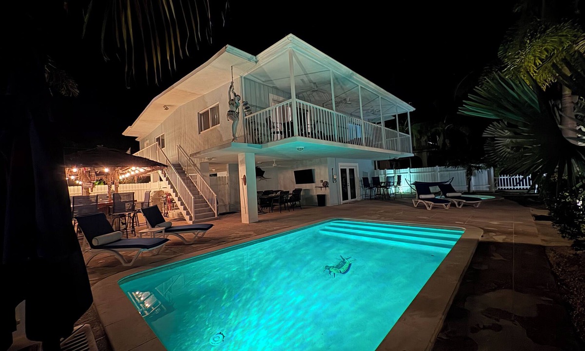 Tavernier House | The Reef House, Waterfront, Oceanside, 70' Dock, Heated Pool and Spa Home