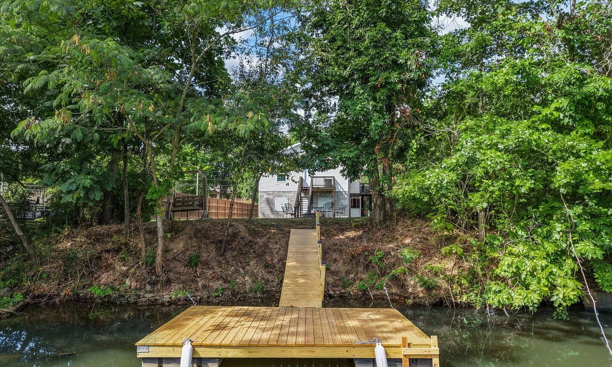 Ashland City House | The River House,