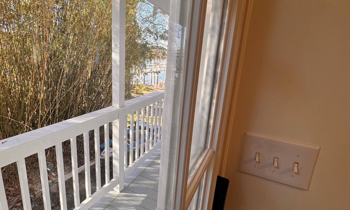 Midway House | THE RIVERSIDE RETREAT - 30 minutes from SAVANNAH GA- FLOAT/BOAT/RINSE/REPEAT