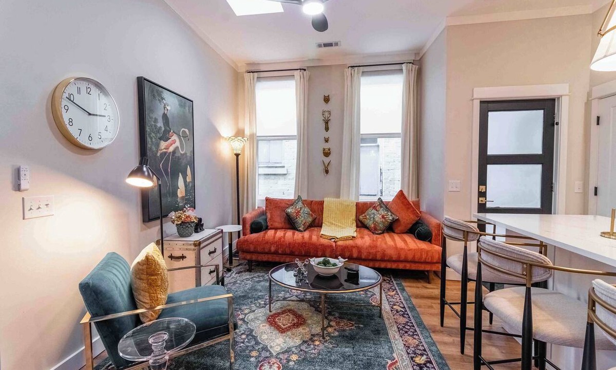 Old West Broad Neighborhood Apartment | The SCAD District Loft | 2BR on MLK Blvd