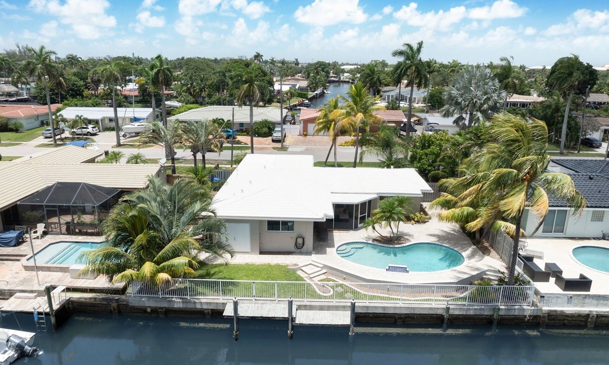 Coral Ridge Isles House | Tranquil 2 BDRM Waterfront Escape with Pool