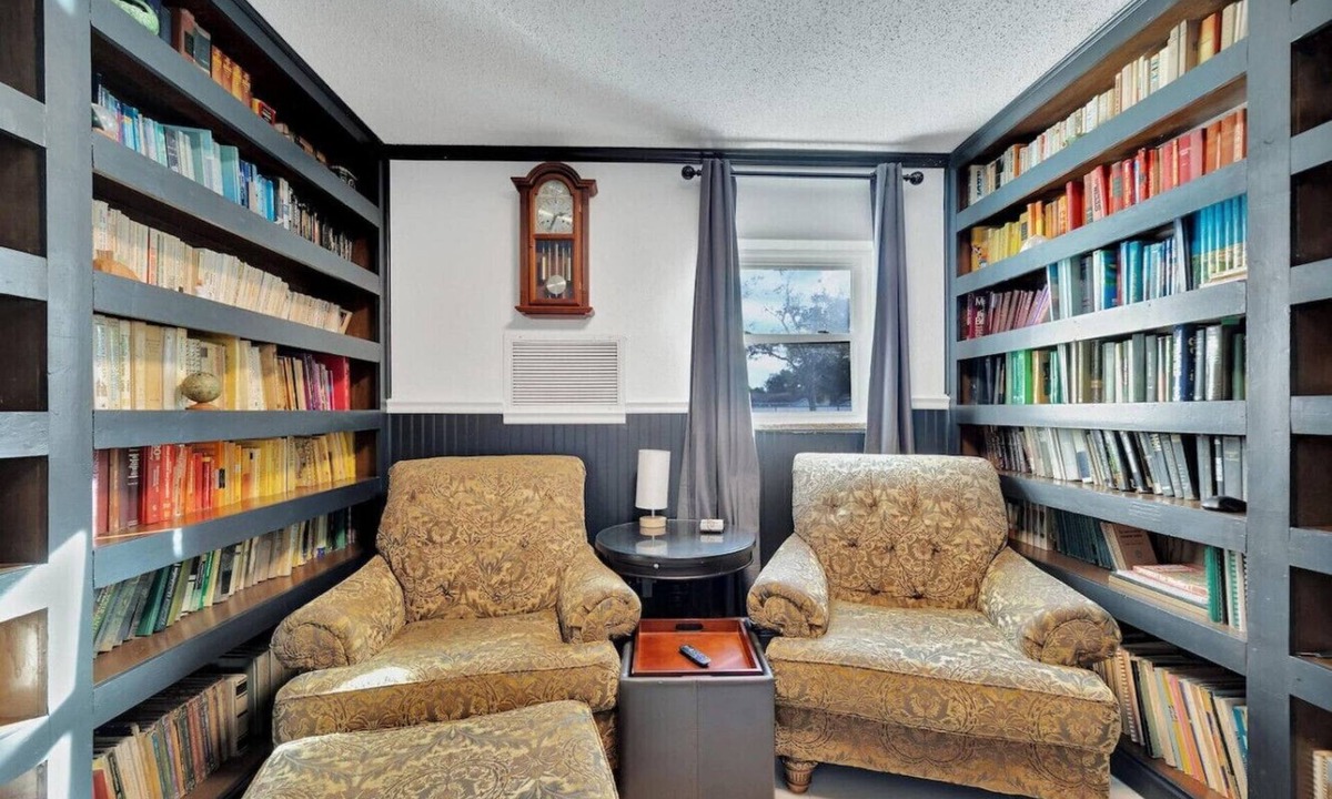 Greater Palm River Point CDC House | Tranquil Haven – Cozy & One-of-a-Kind Experience