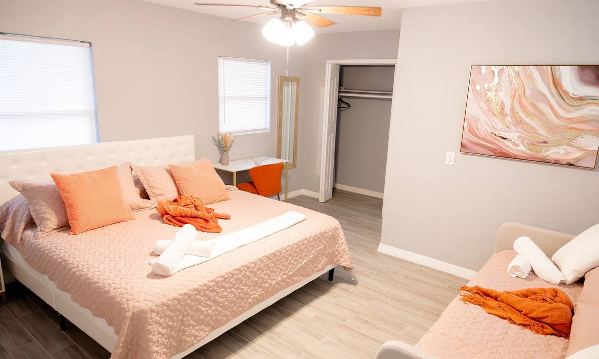 Crystal Lake Apartment | Tranquil Retreat: King Bed, Office, Patio