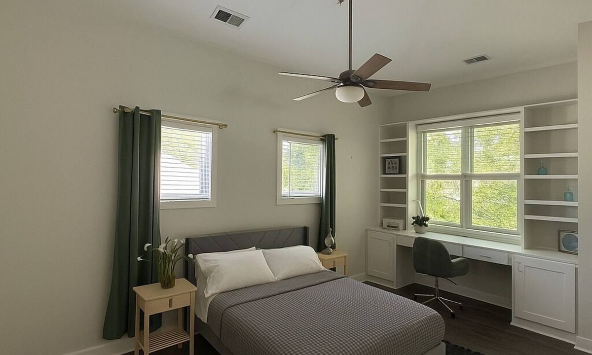 First Ward Condo | Treetop Loft Studio – Walk to Uptown Hotspots
