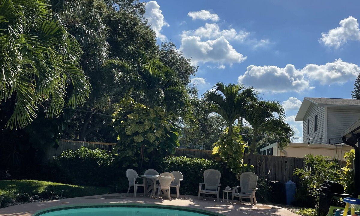 Largo House | Tropical Oasis Beach Town Private Pool Home & Tiki Lanai Close to Beaches