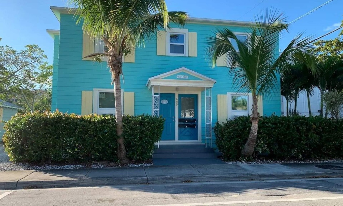 Mango Groves Apartment | Unit #1 - 2 blocks to Downtown Lake Worth Beach