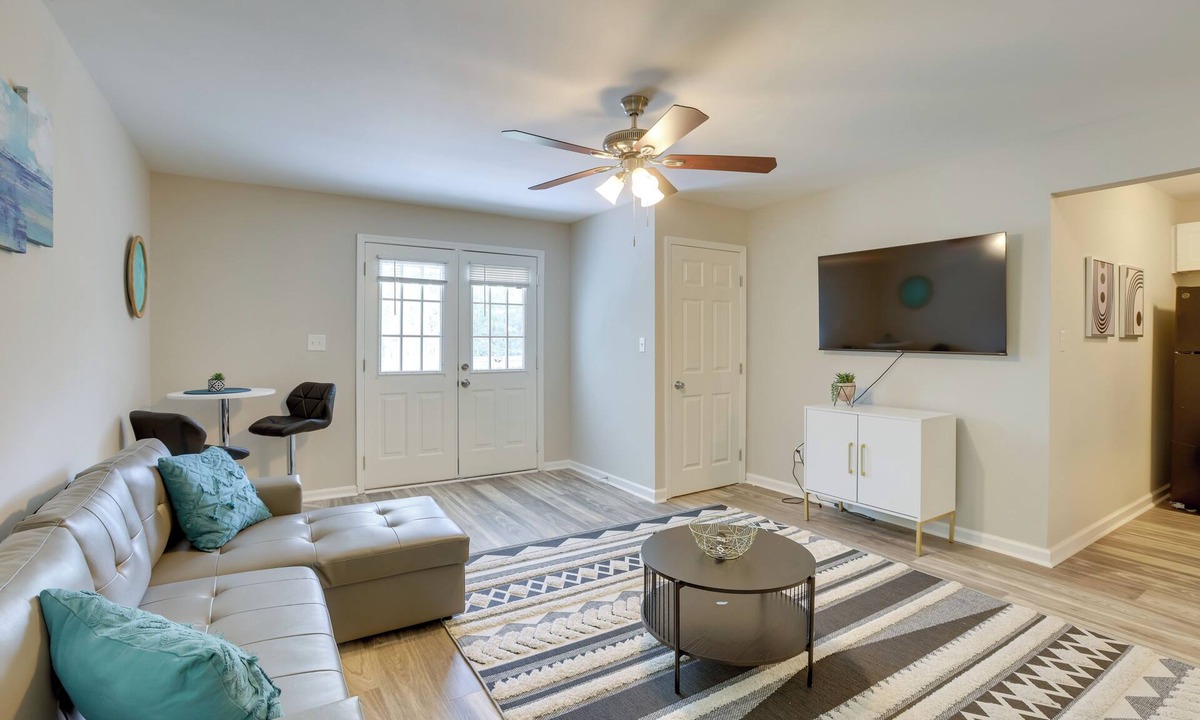 Talladega Apartment | Updated Rental < 15 Mi to Talladega Superspeedway!