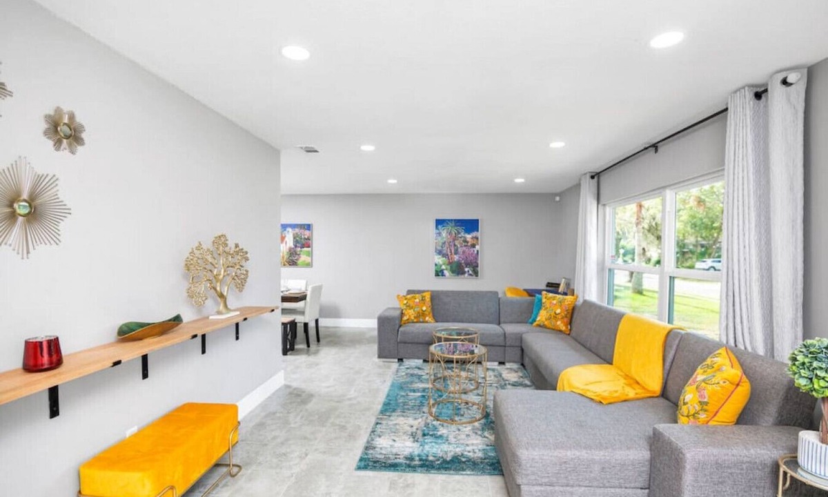Casselberry House | Vacation Home away from home in Orlando