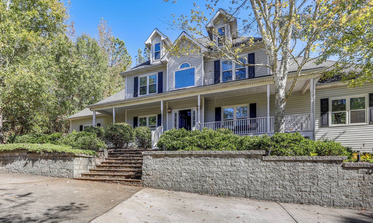 Braselton House | Walk to Trails: Peaceful Family Home in Braselton