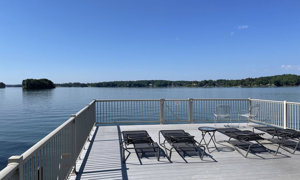 Seneca Apartment | Waterfront Lake Keowee apartment with dock