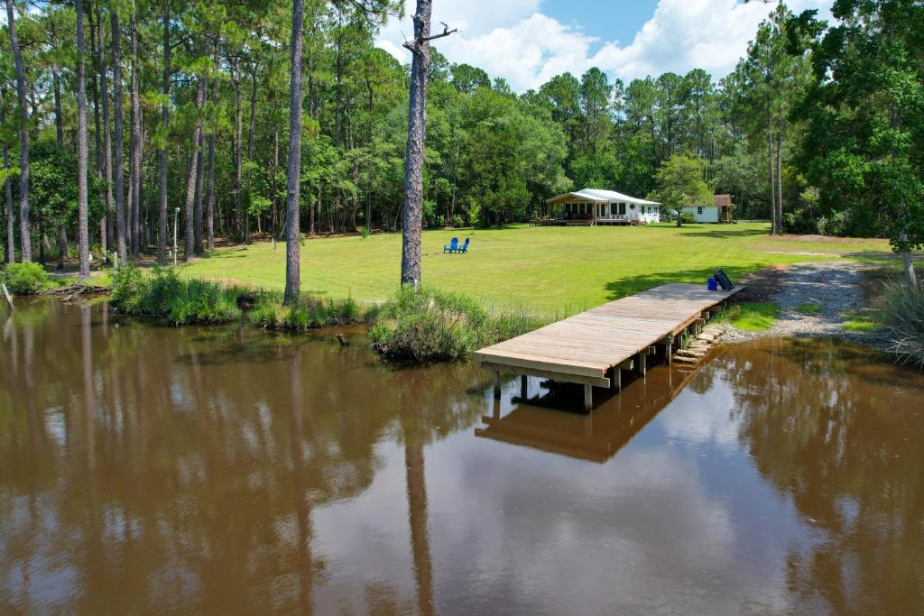 Ocean Springs House | Waterfront Ocean Springs Home w/Gulf Access