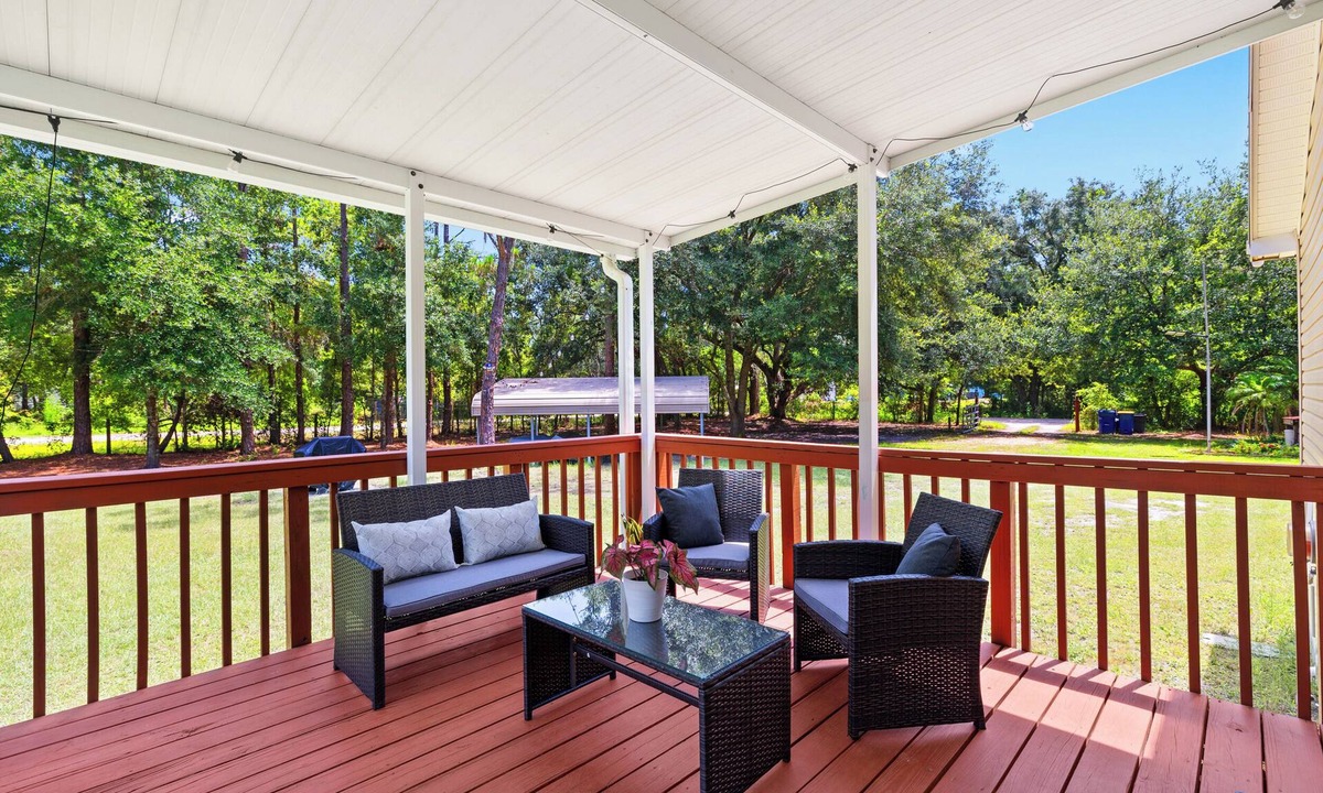 Wesley Chapel House | Wesley Chapel Retreat . Grill . Private Patios