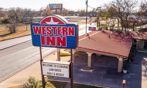 Cleburne Hotel | Western Inn by Capital O Cleburne TX
