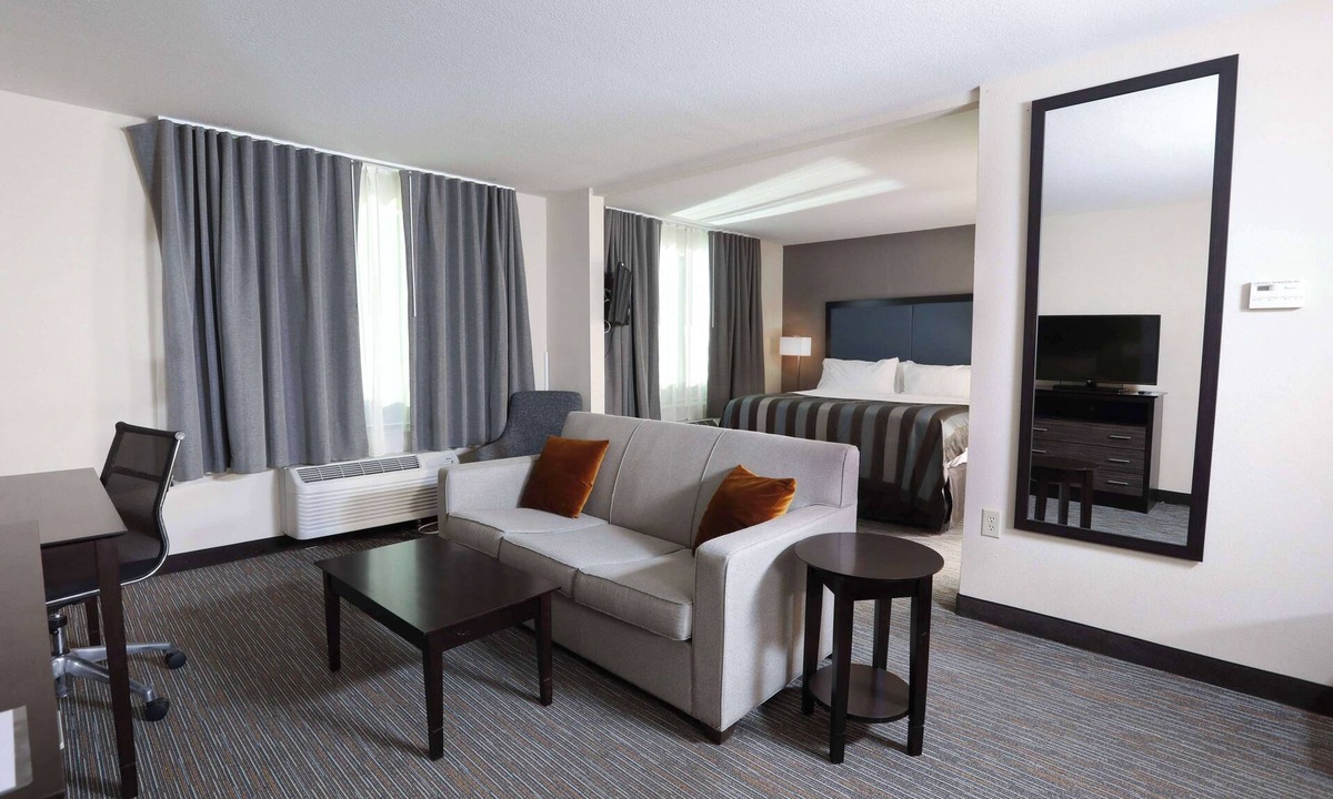 Eden Hotel | Wingate by Wyndham Savannah/Pooler