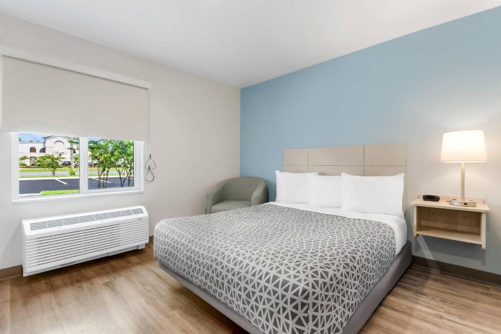 Wright Hotel | WoodSpring Suites Fort Walton Beach - Eglin AFB