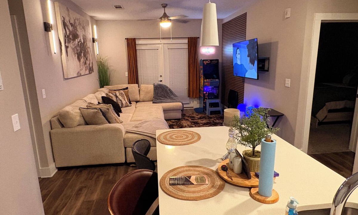 Sandy Springs Apartment | YJKy Luxuries