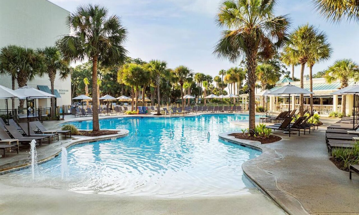 Shipyard Plantation Hotel | Your Gateway to Hilton Head's Charms! Pet-friendly Unit with Balcony! Pools!