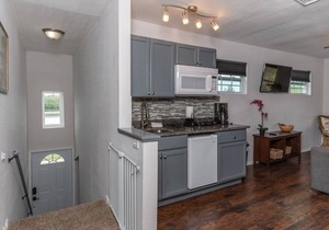 Casa Tranquila, 3 bd2 bath, upper apt, sleeps 6-7