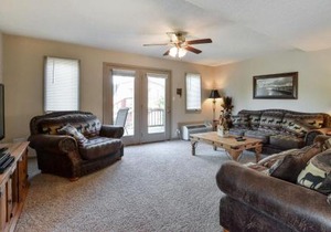 Chalets Resort LAKEFRONT Cottage Free Amenities Amazing views Kayaks 2 Pools