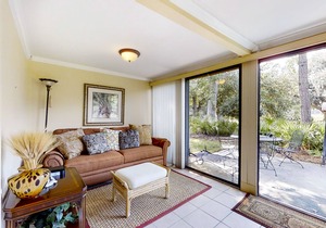 Dog-friendly lagoon-view condo w/ tennis - close to the beach!