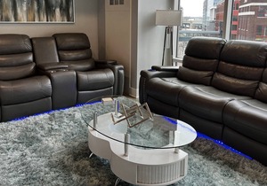 Luxury 2 BR | 2 BA | with balcony in downtown GR