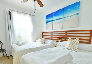 Spring Brake | 3 Bed Apartment | Pool available | Beach 6min | Big Patio