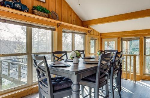 Mammoth Spring House | 1/2 Mi to State Park! Riverfront Ozarks Retreat